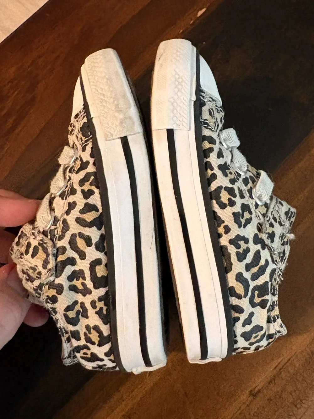 Converse leopard toddler shoes